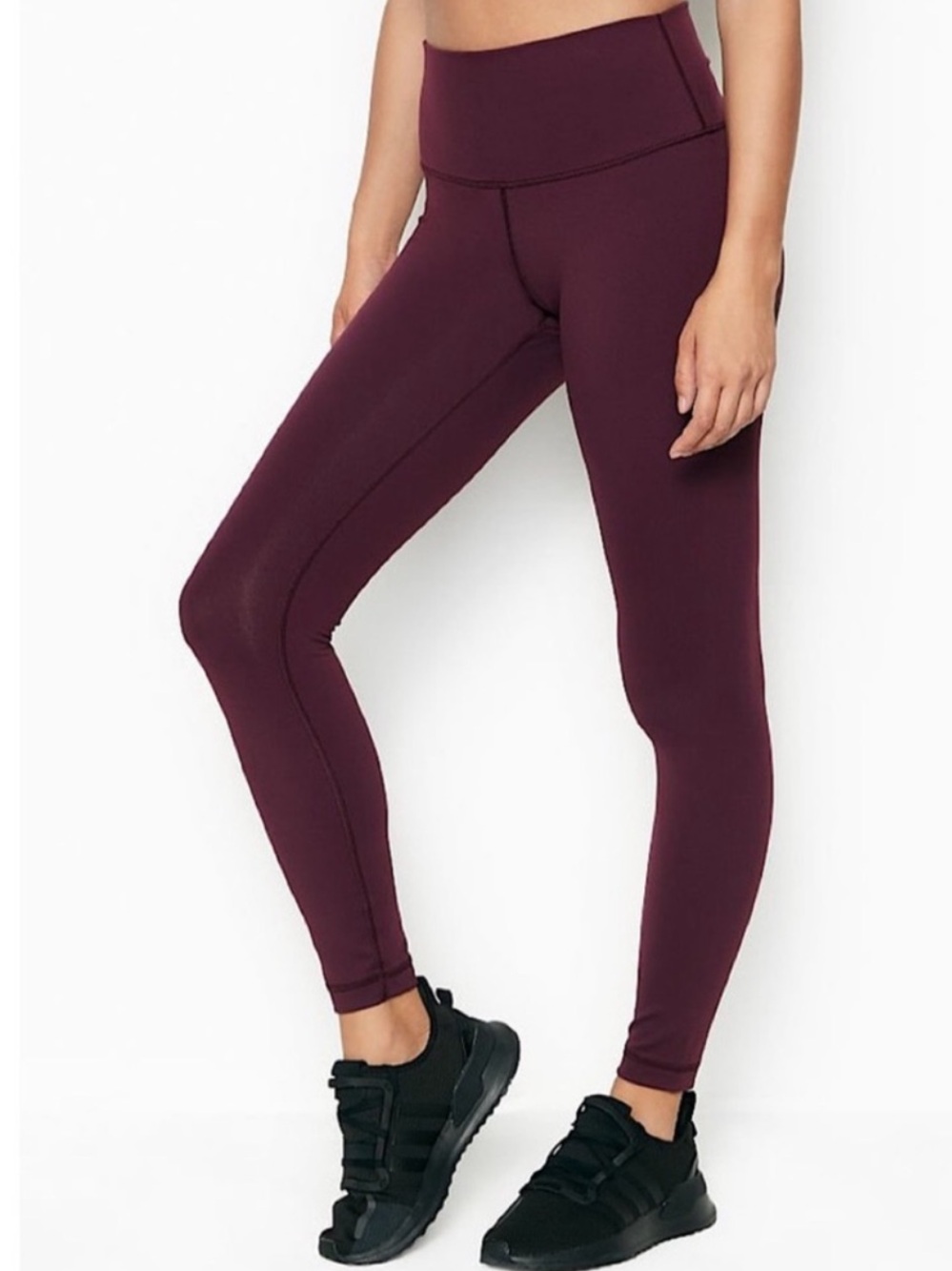 VICTORIA’S SECRET High-Rise Studio Maroon Leggings